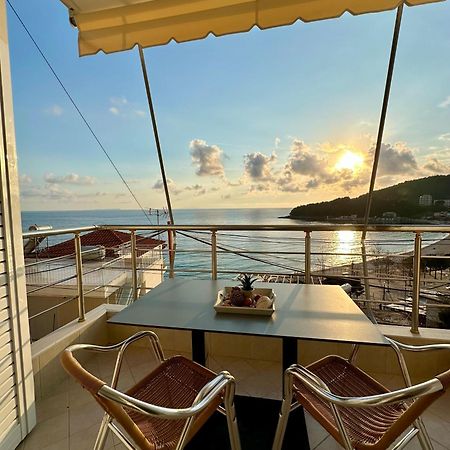 Fane'S Apartments Himare Bagian luar foto